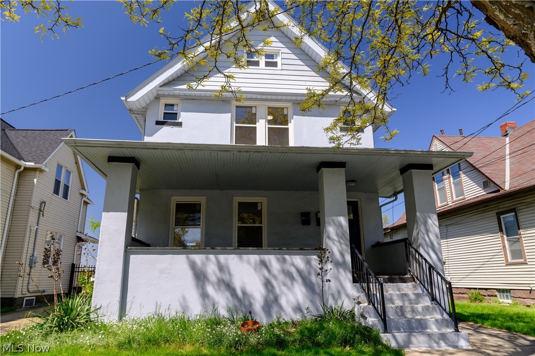 2016 Halstead Avenue Lakewood OH 44107