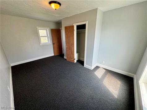1217 Shriver Avenue NE Canton OH 44705
