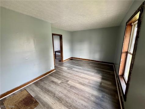 1217 Shriver Avenue NE Canton OH 44705