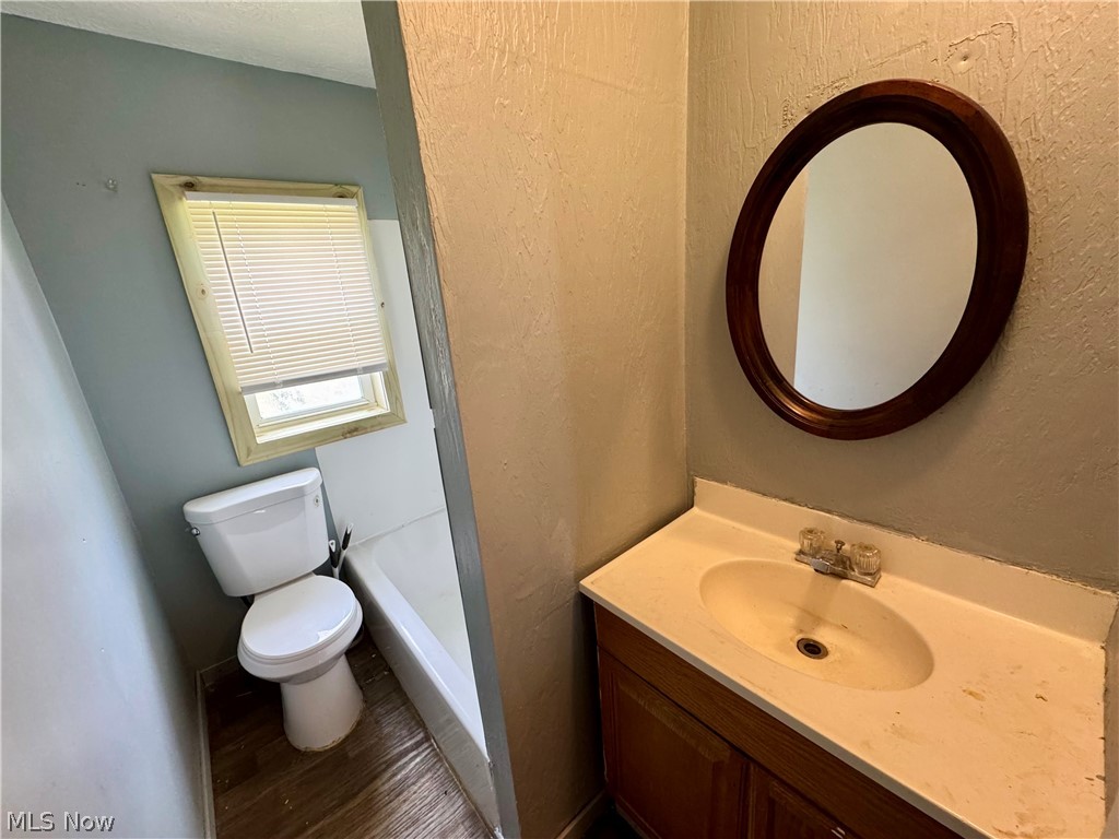 1217 Shriver Avenue NE Canton OH 44705