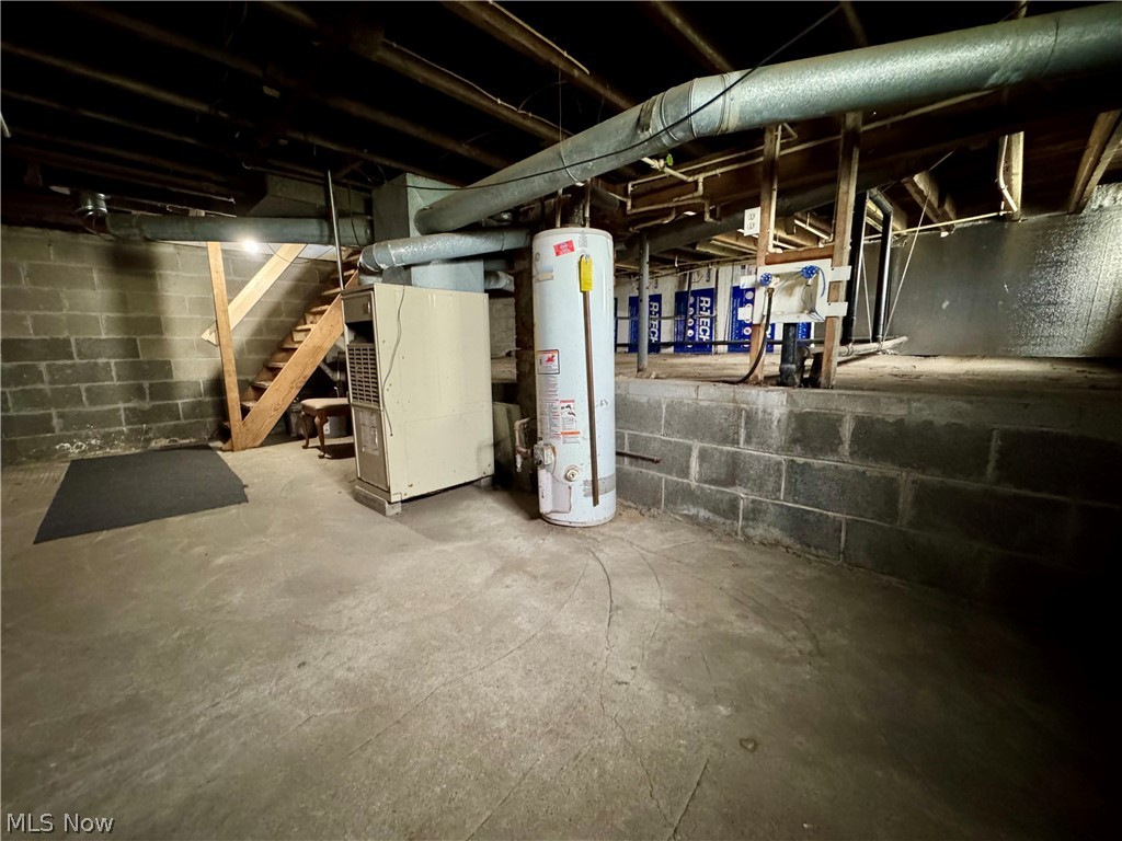 1217 Shriver Avenue NE Canton OH 44705
