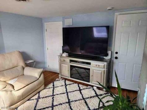 1588 S Green Road South Euclid OH 44121