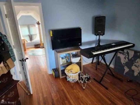 1588 S Green Road South Euclid OH 44121