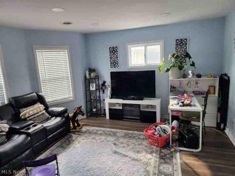 1588 S Green Road South Euclid OH 44121