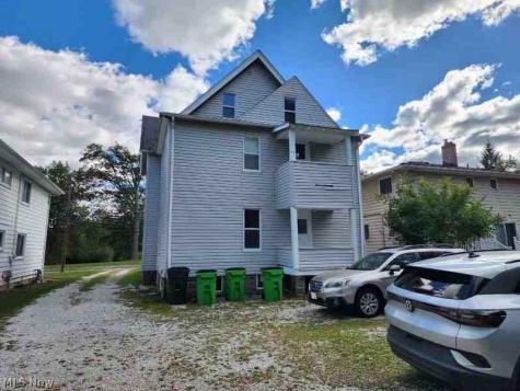 1588 S Green Road South Euclid OH 44121