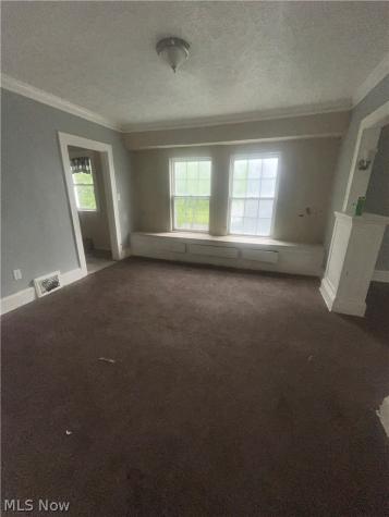 4015 E 143rd Street Cleveland OH 44128
