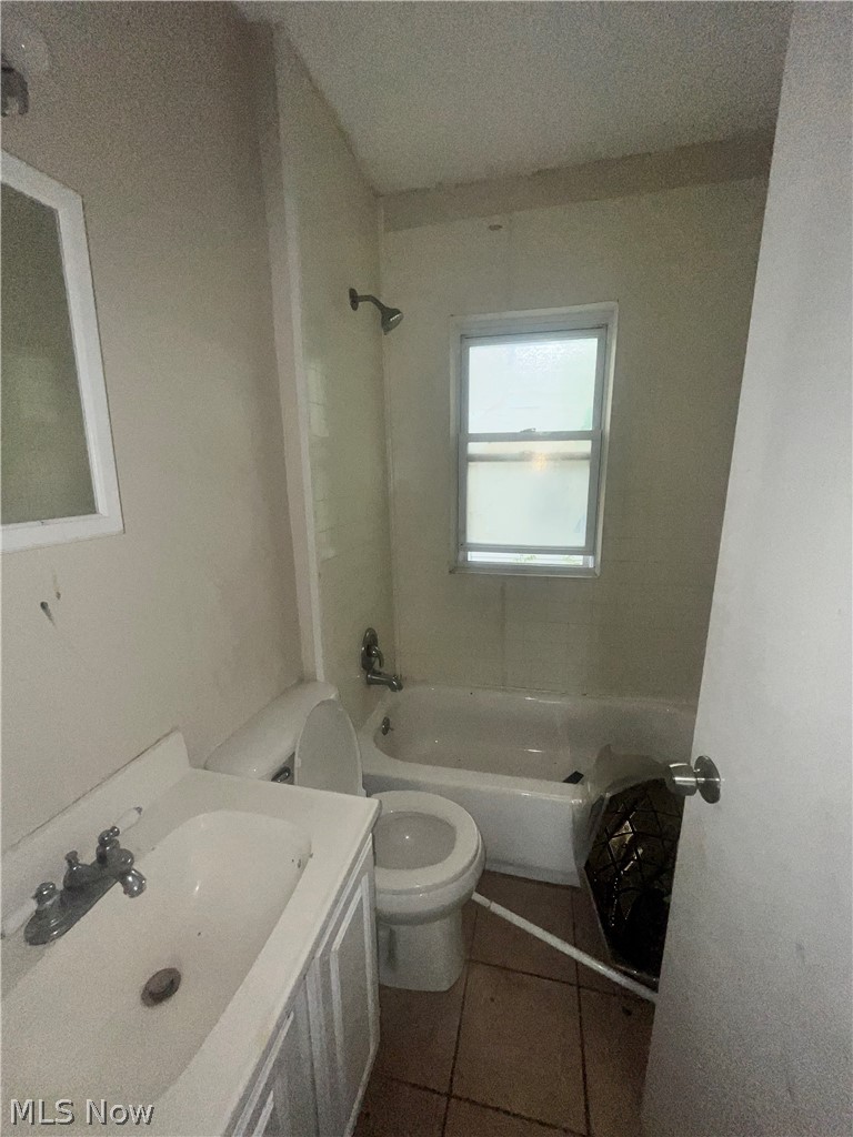 4015 E 143rd Street Cleveland OH 44128