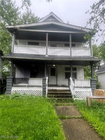 4015 E 143rd Street Cleveland OH 44128