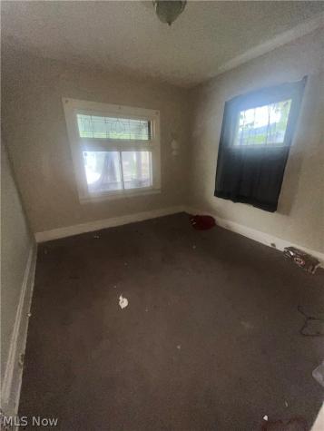 4015 E 143rd Street Cleveland OH 44128