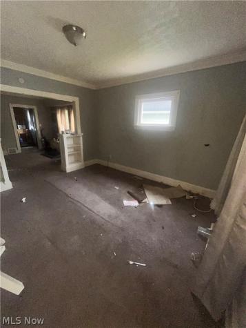 4015 E 143rd Street Cleveland OH 44128