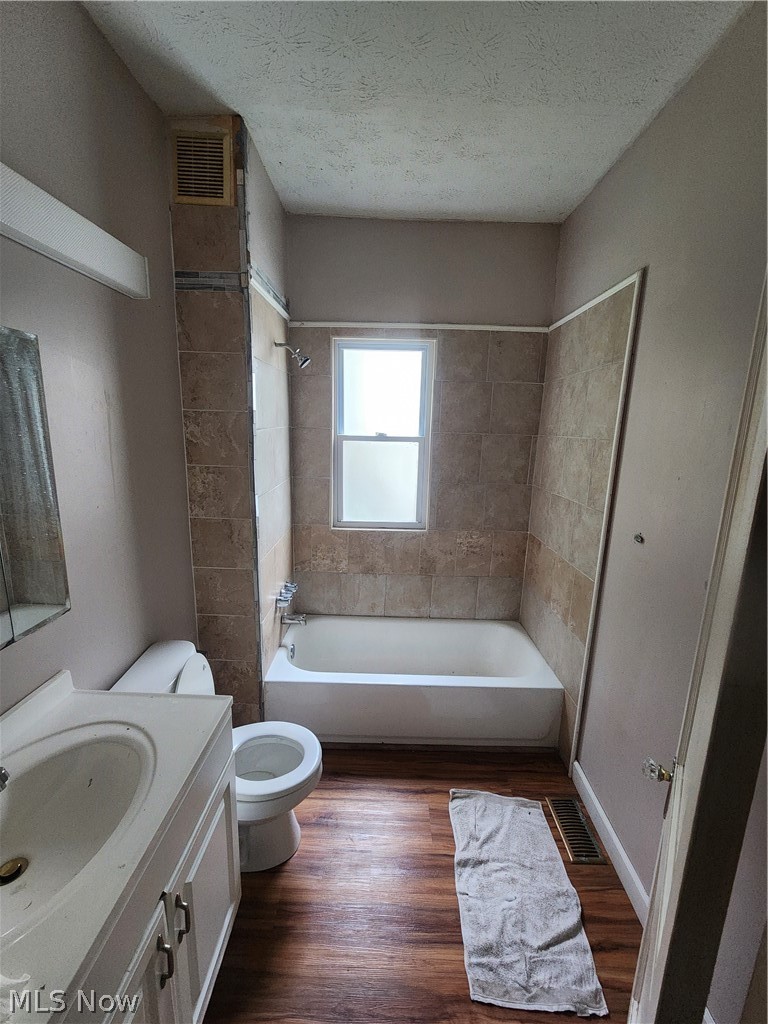 3094 E 65th Street Cleveland OH 44127