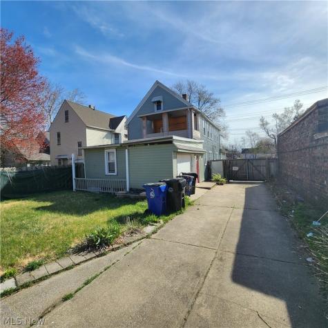 3094 E 65th Street Cleveland OH 44127