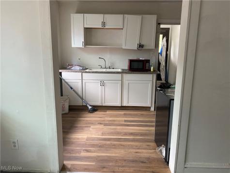 11206 Forest Avenue Cleveland OH 44104