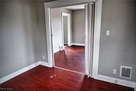 7626 Connecticut Avenue Cleveland OH 44105