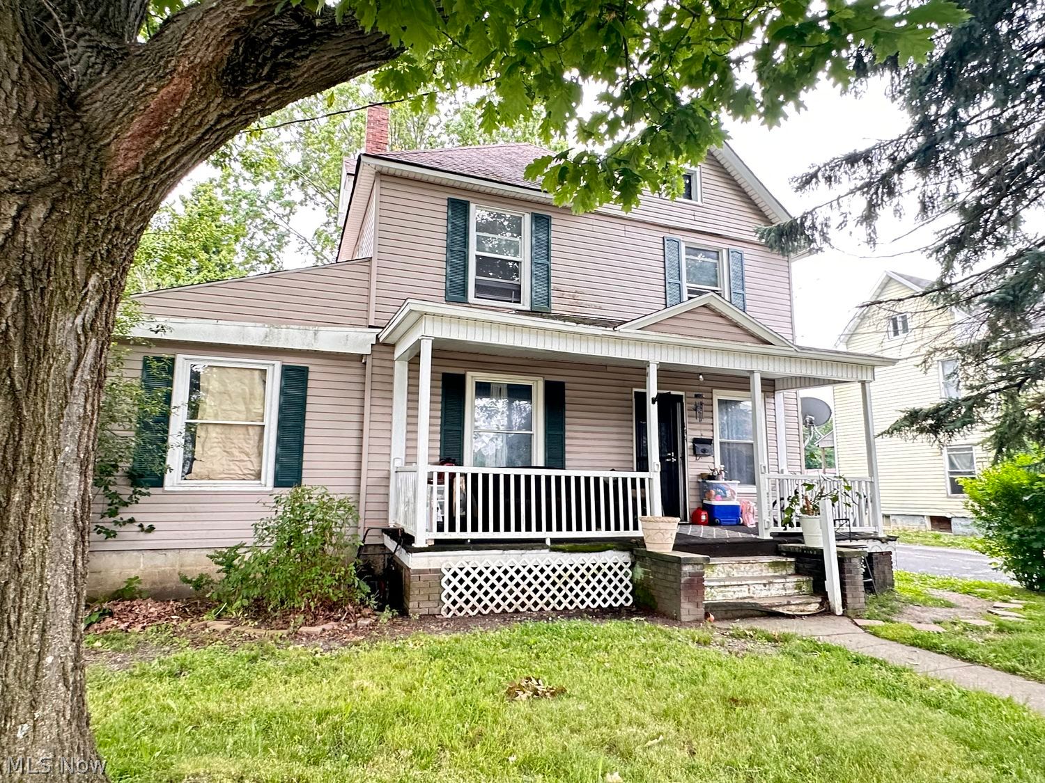 144 W Cambridge Street Alliance OH 44601