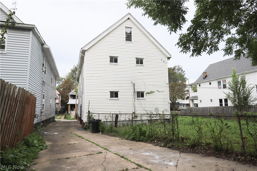 3469 E 118th Street Cleveland OH 44120