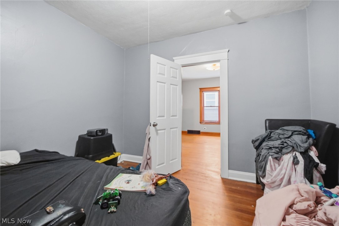 15715 School Avenue Cleveland OH 44110