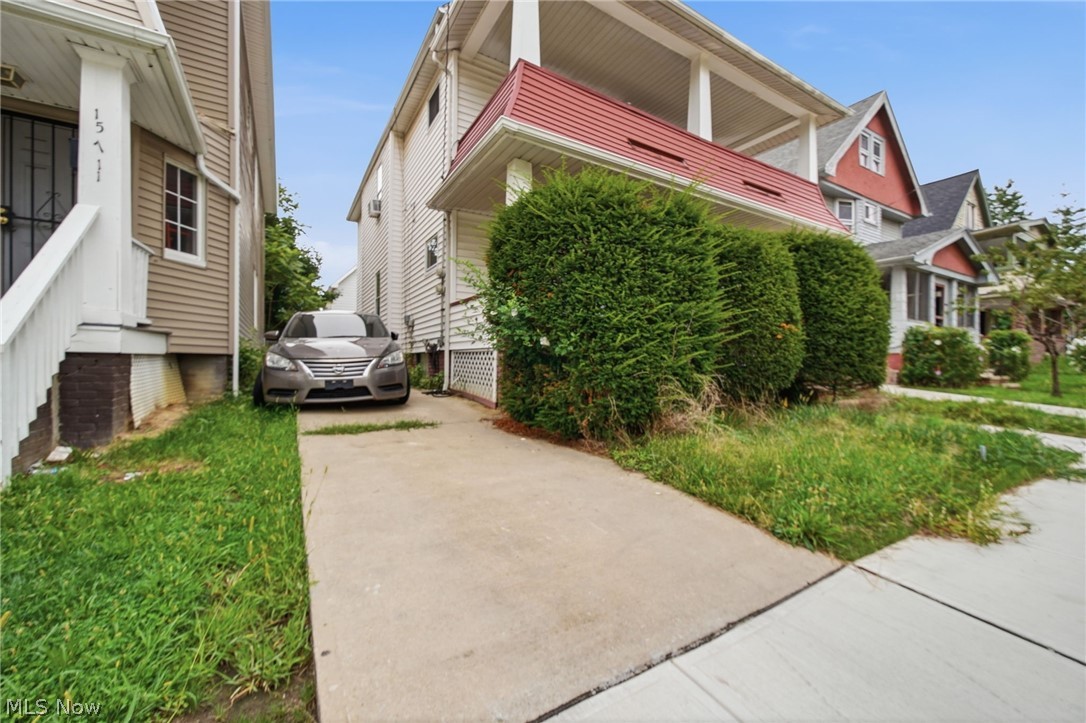 15715 School Avenue Cleveland OH 44110