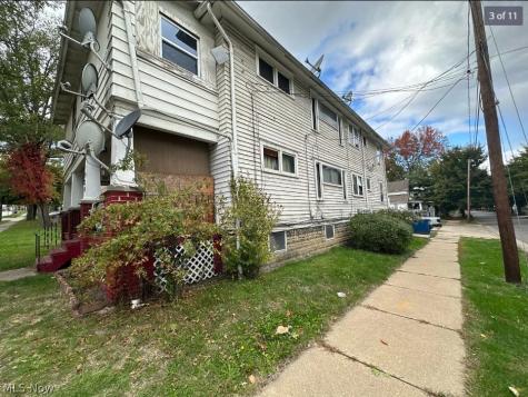 929 Johnston Street Akron OH 44306