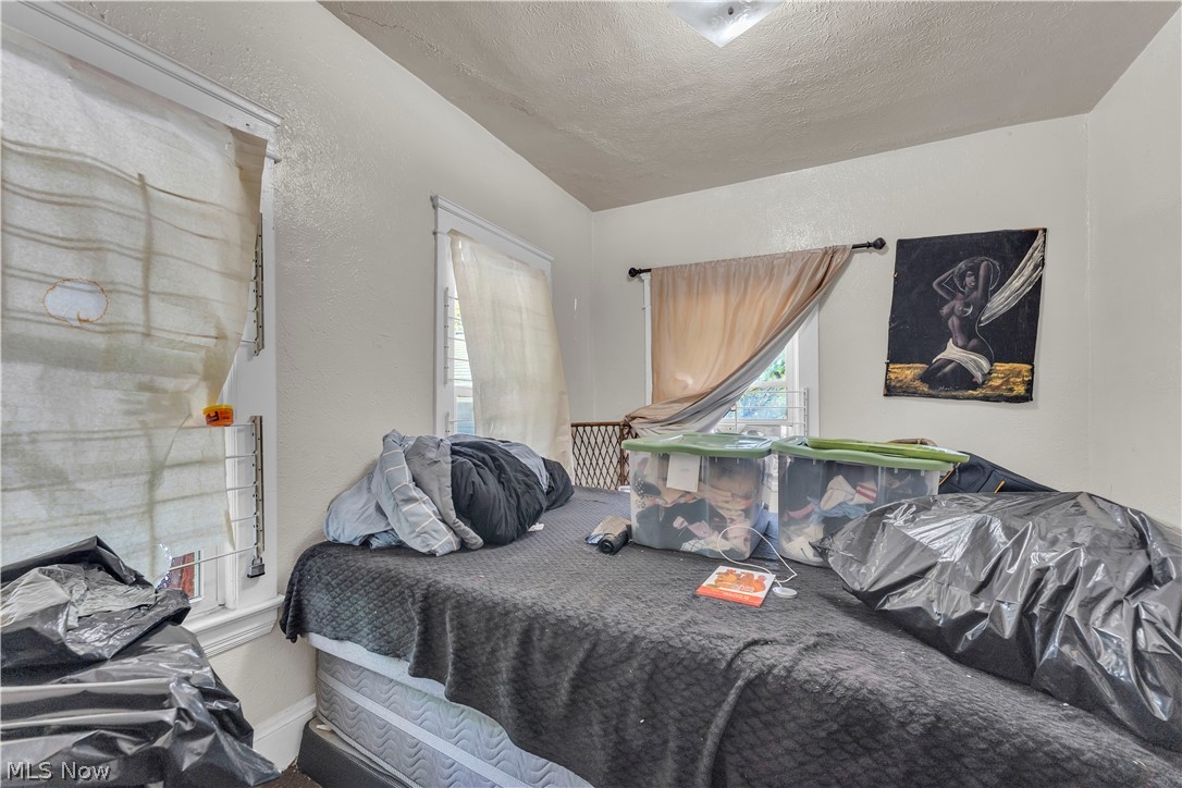 9607 Sophia Avenue Cleveland OH 44104