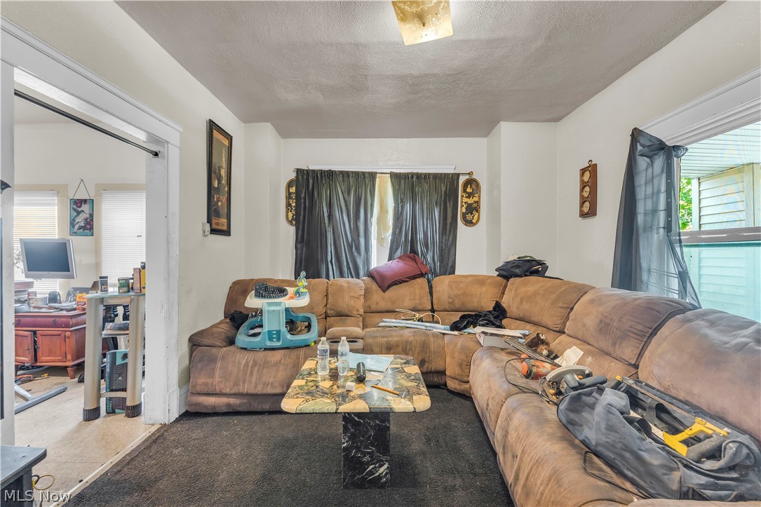 9607 Sophia Avenue Cleveland OH 44104