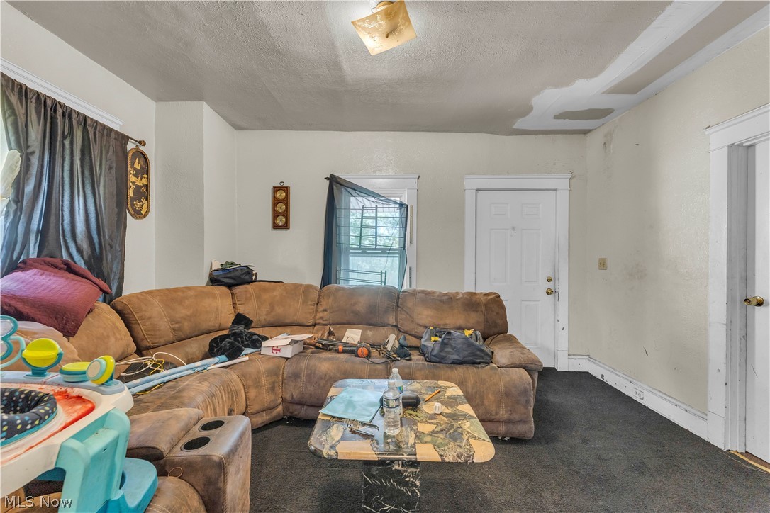 9607 Sophia Avenue Cleveland OH 44104