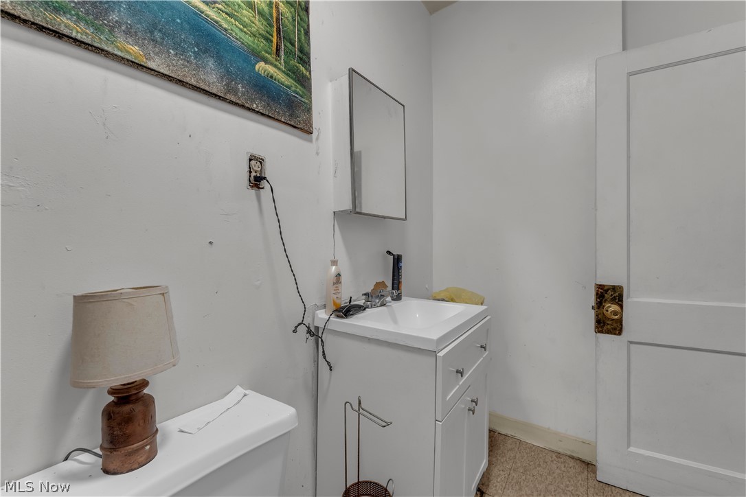 9607 Sophia Avenue Cleveland OH 44104