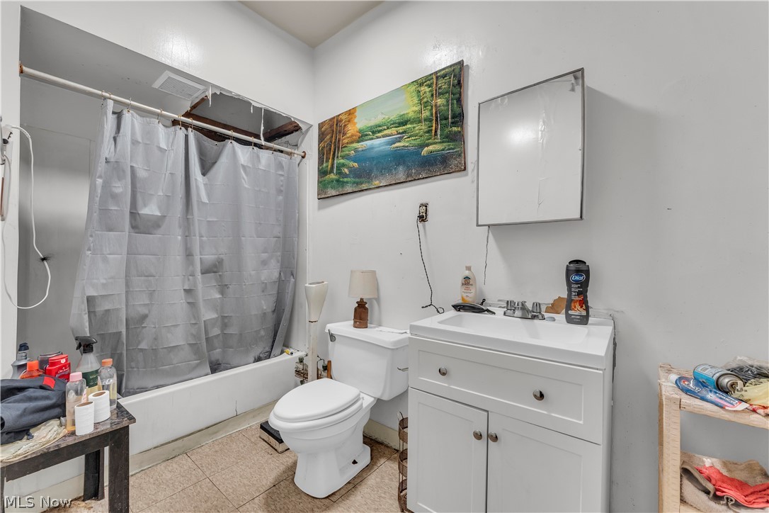 9607 Sophia Avenue Cleveland OH 44104