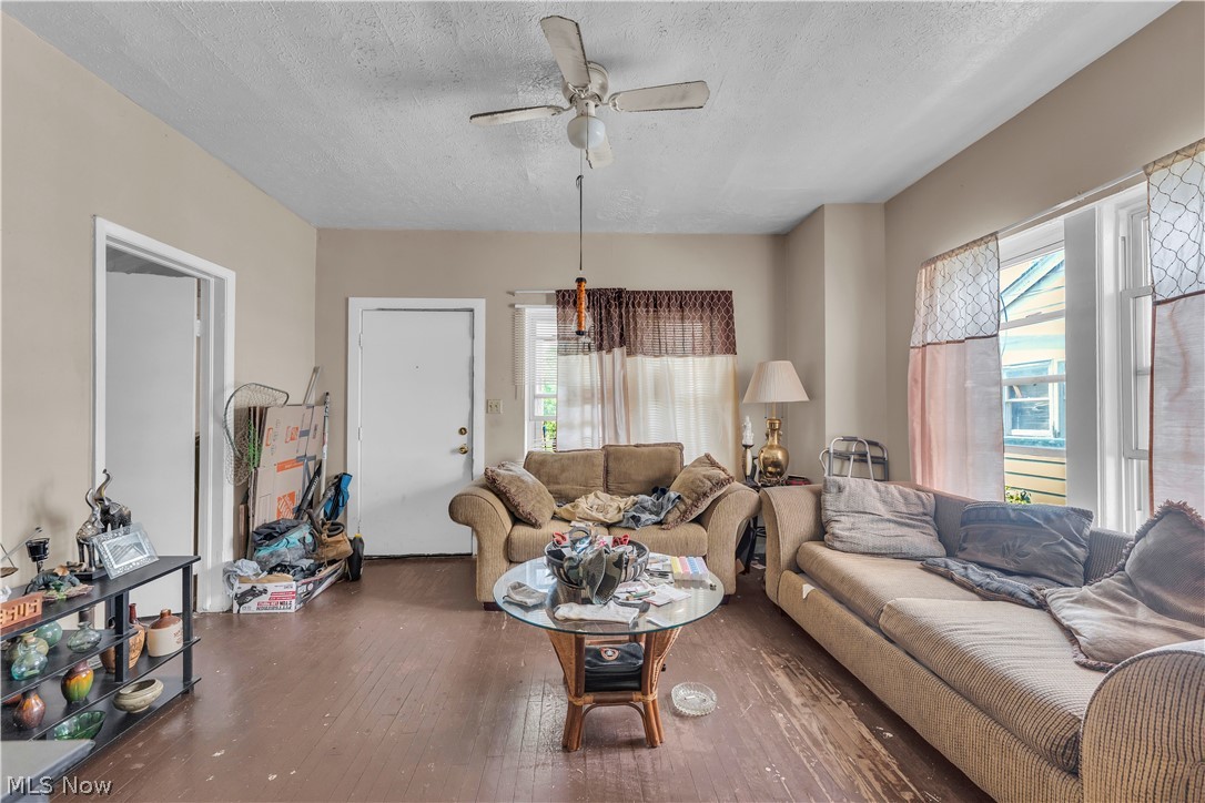 9607 Sophia Avenue Cleveland OH 44104