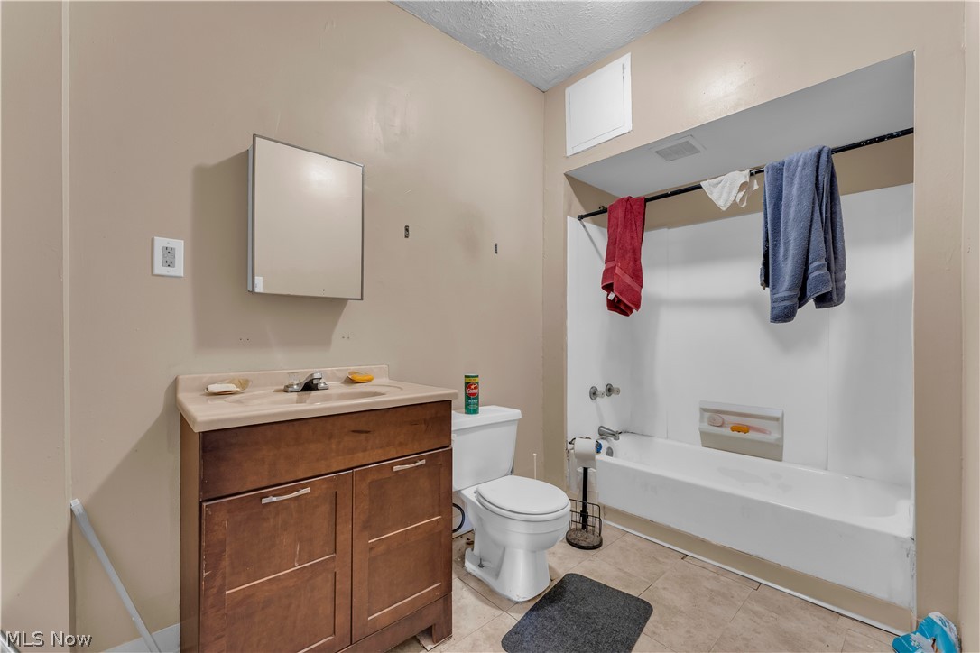 9607 Sophia Avenue Cleveland OH 44104