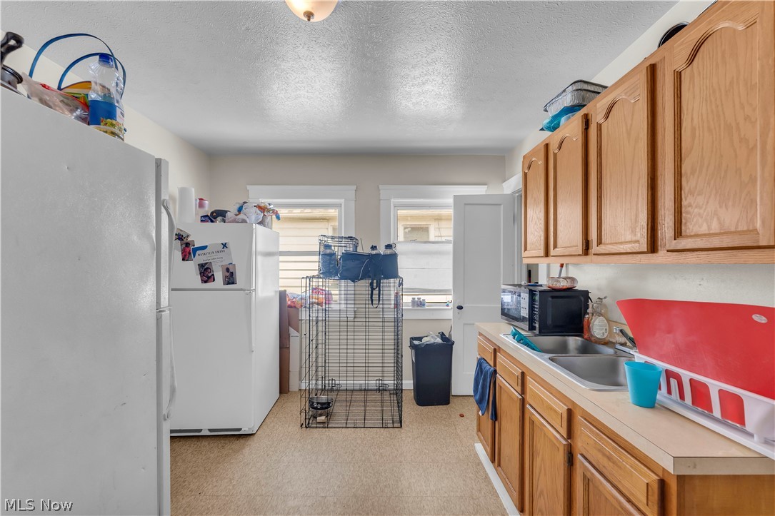 9607 Sophia Avenue Cleveland OH 44104