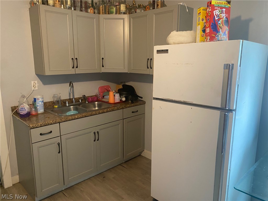 2060 W 44th Street Cleveland OH 44113