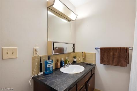 3340 Mollane Street NW Massillon OH 44646