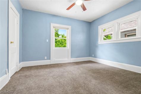 1224 Pondview Avenue Akron OH 44305