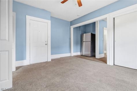 1224 Pondview Avenue Akron OH 44305