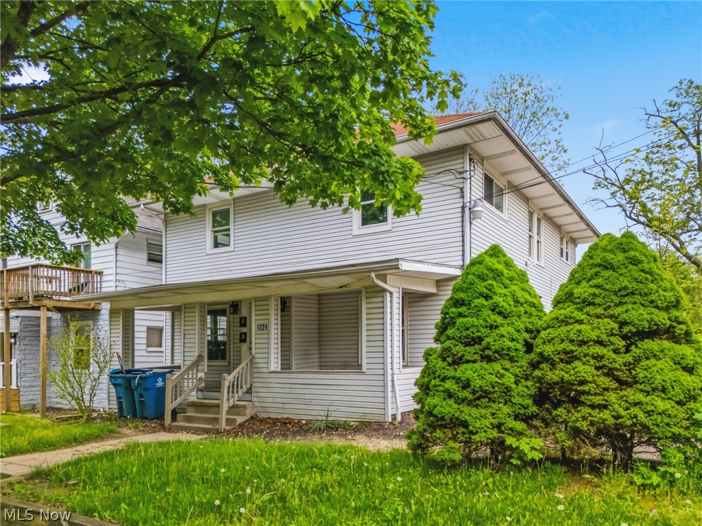 1224 Pondview Avenue Akron OH 44305