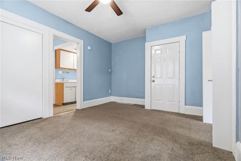 1224 Pondview Avenue Akron OH 44305