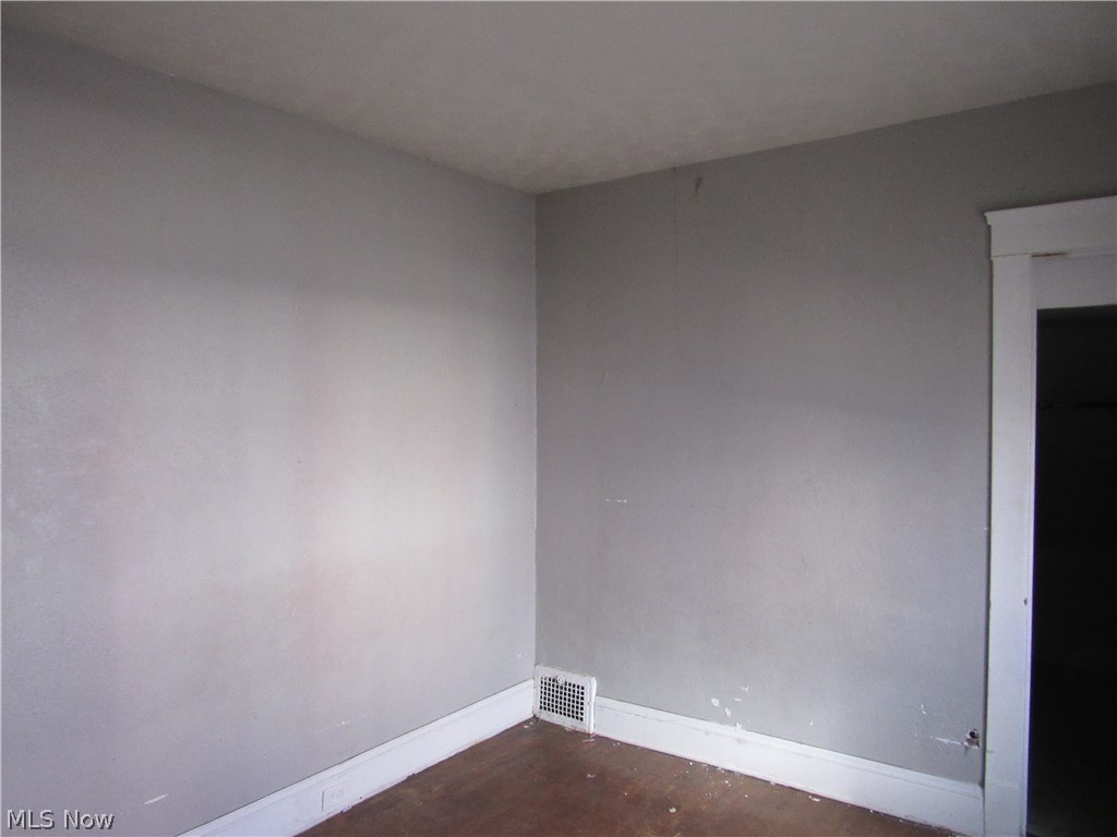 1427 E 133rd Street East Cleveland OH 44112