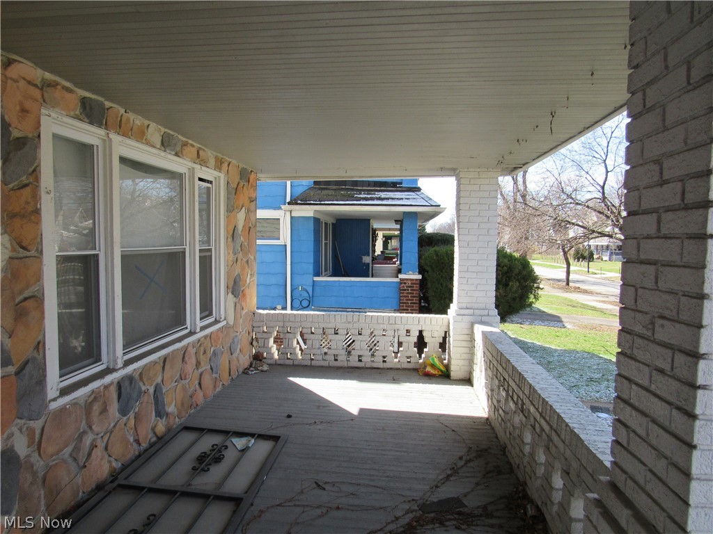 1427 E 133rd Street East Cleveland OH 44112
