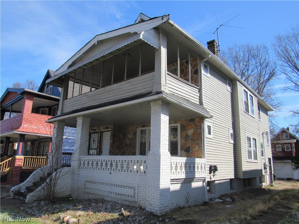 1427 E 133rd Street East Cleveland OH 44112