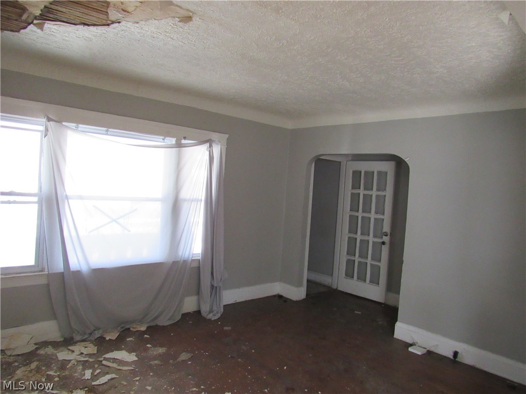 1427 E 133rd Street East Cleveland OH 44112