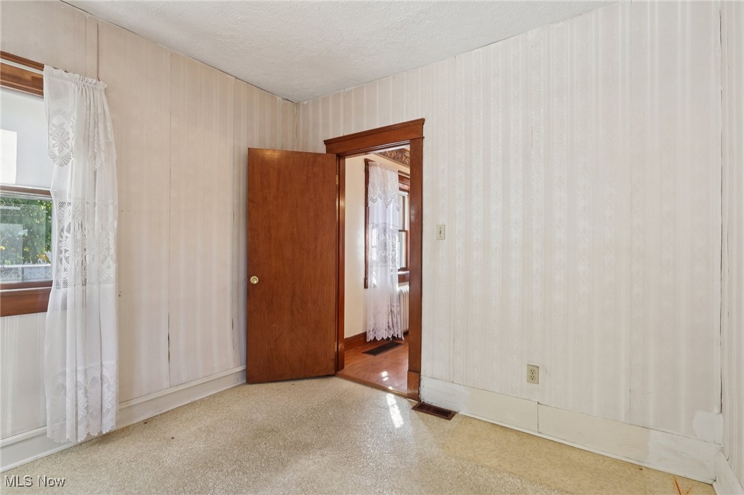 1357 W 69th Street Cleveland OH 44102