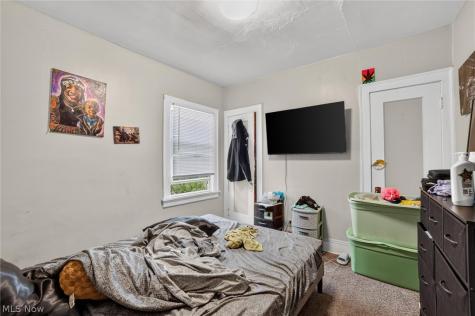 11201 Melba Avenue Cleveland OH 44104