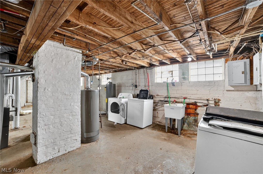 11201 Melba Avenue Cleveland OH 44104