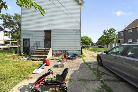 11201 Melba Avenue Cleveland OH 44104