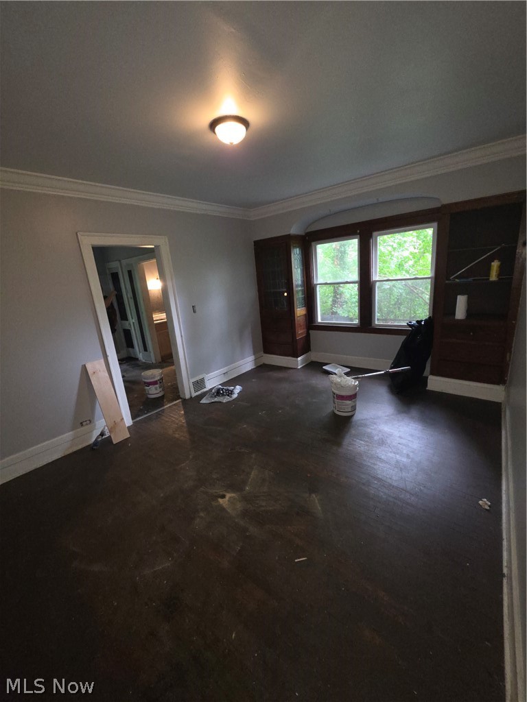 697 Eddy Road Cleveland OH 44108