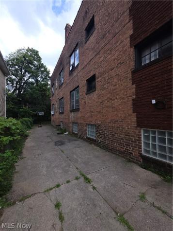 697 Eddy Road Cleveland OH 44108