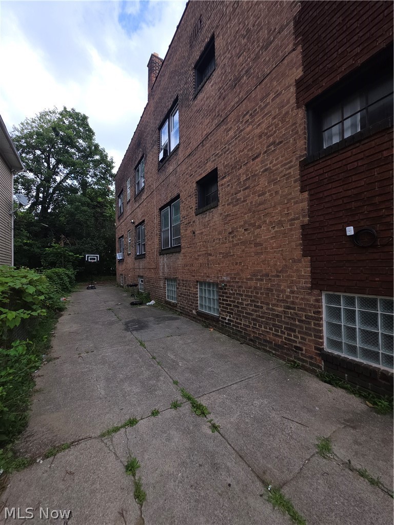 697 Eddy Road Cleveland OH 44108