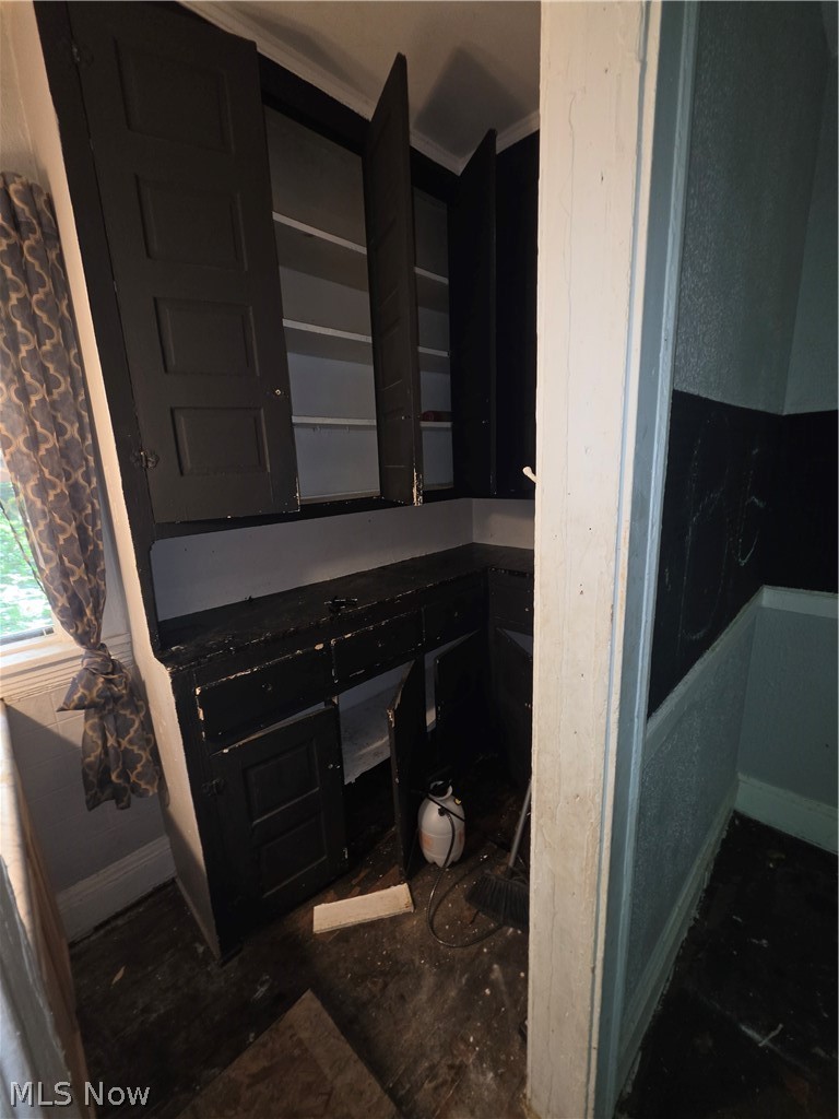697 Eddy Road Cleveland OH 44108