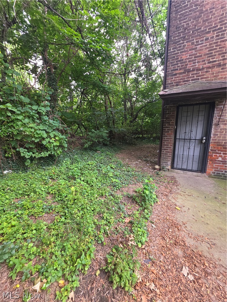 697 Eddy Road Cleveland OH 44108